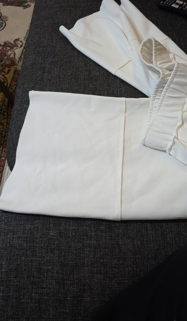 Mini Beyaz Kadın Saten Pantolon - Görsel 2