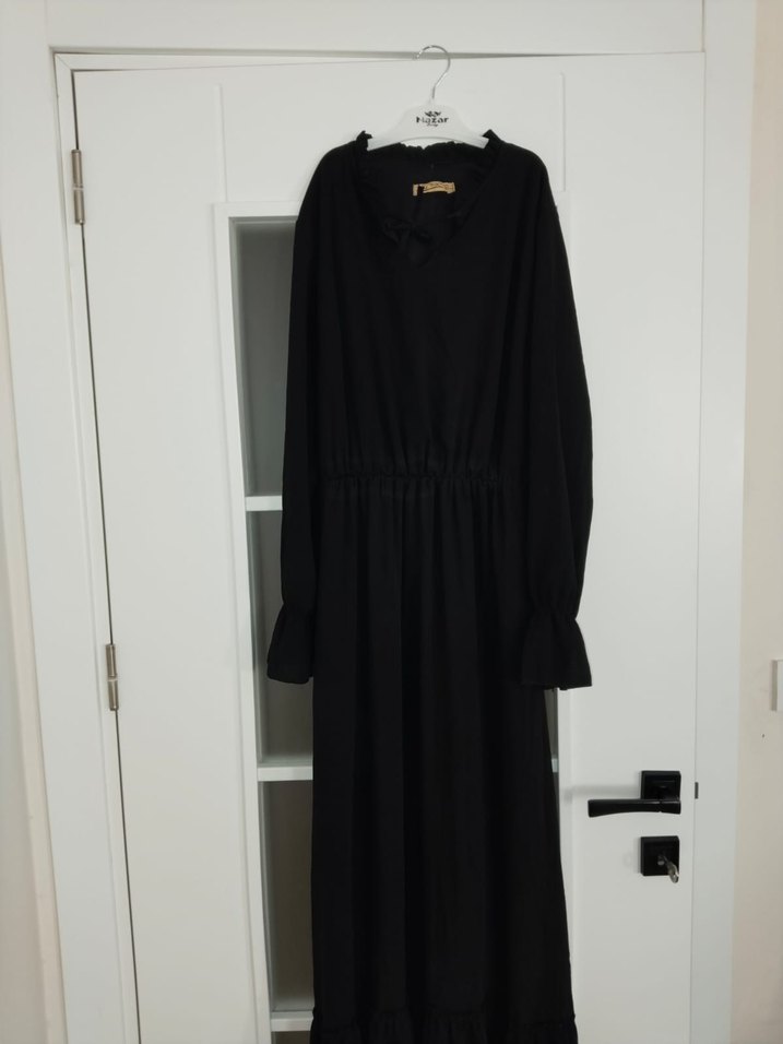 Uzun Siyah Gotik Kadın Elbise - Görsel 2