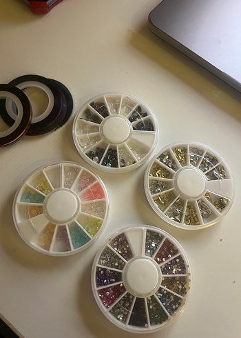 Çok Renkli Tırnak Süslemeleri Seti - Görsel 6