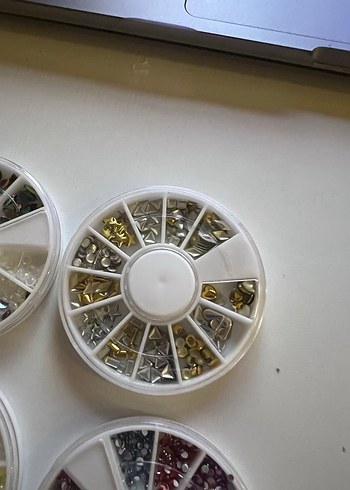 Çok Renkli Tırnak Süslemeleri Seti - Görsel 4