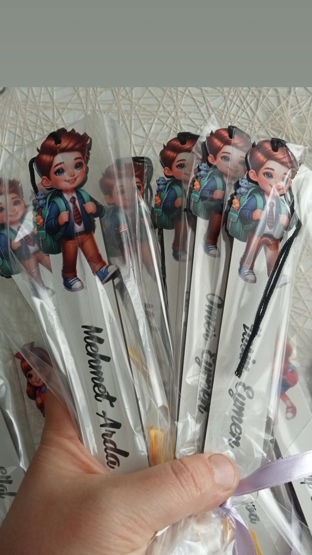 Çocuklar için kitap ayracı isimli - Görsel 3