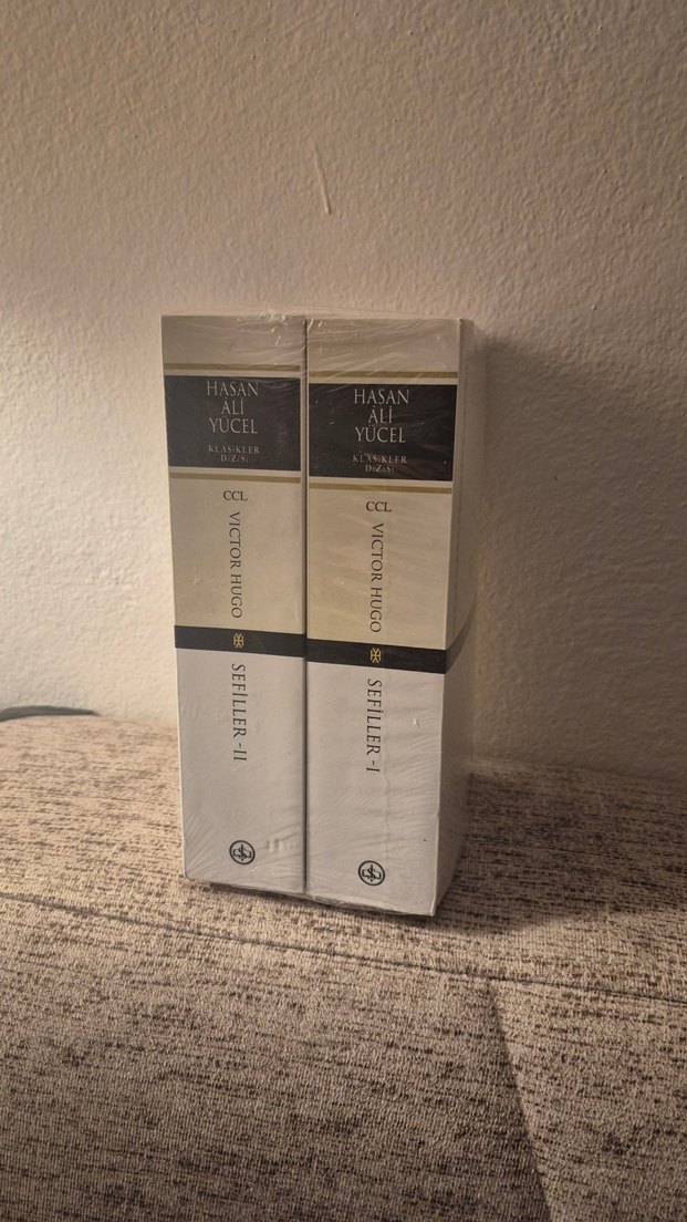 Victor Hugo - Sefiller (Hasan Ali Yücel Klasikler Dizisi) - Görsel 3