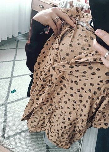 Bej Renkli Desenli Hamile Bluzu - Görsel 2