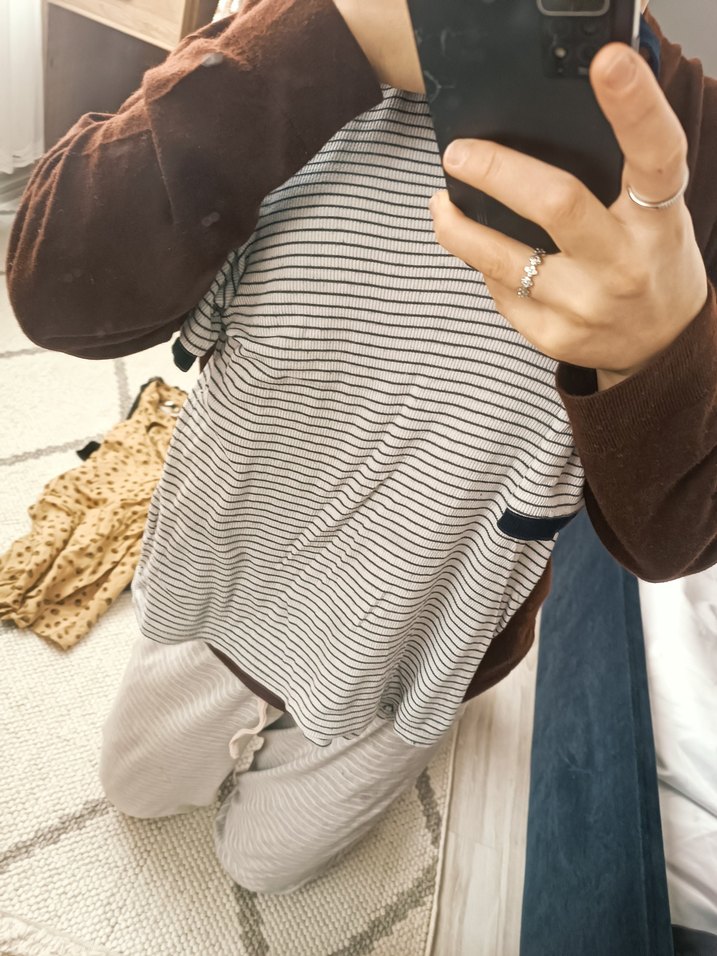 Mavi v yaka tshirt - Görsel 3