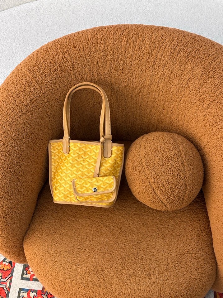 Sarı Deri Kadın Çanta Peluş Detaylı - Görsel 4