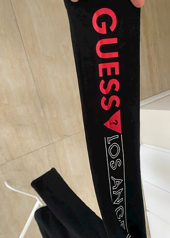 Guess Tişört...Slim fit M beden - Görsel 5