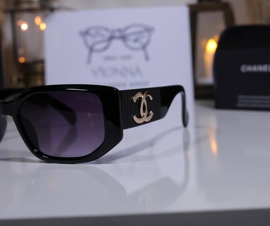 Siyah Kadın Sokak Stili Gözlüğü - Görsel 2