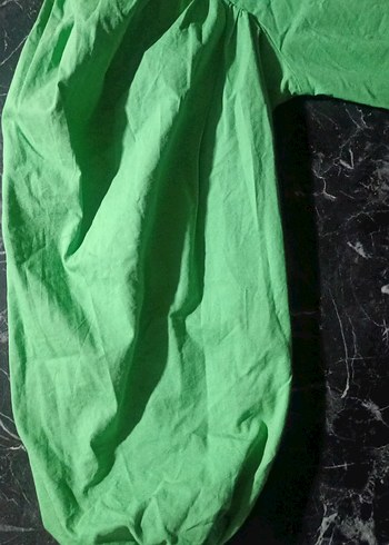 Yeşil balon kollu gömlek kısa gömlek - Görsel 2