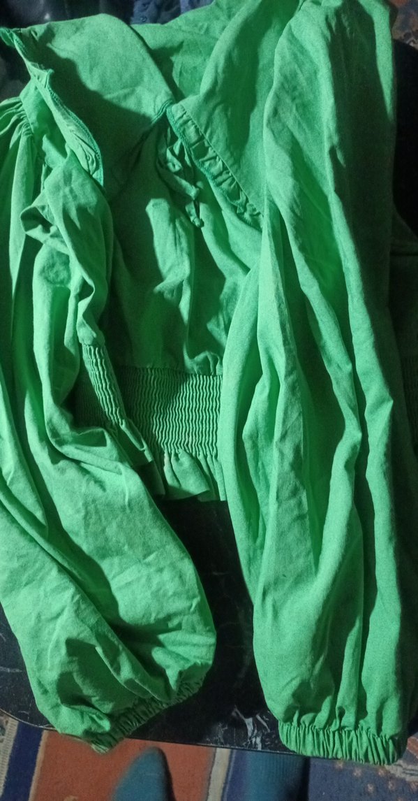 Yeşil balon kollu gömlek kısa gömlek - Görsel 4