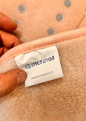 Nakışlı Beyaz Yatak Örtüsü - Görsel 2