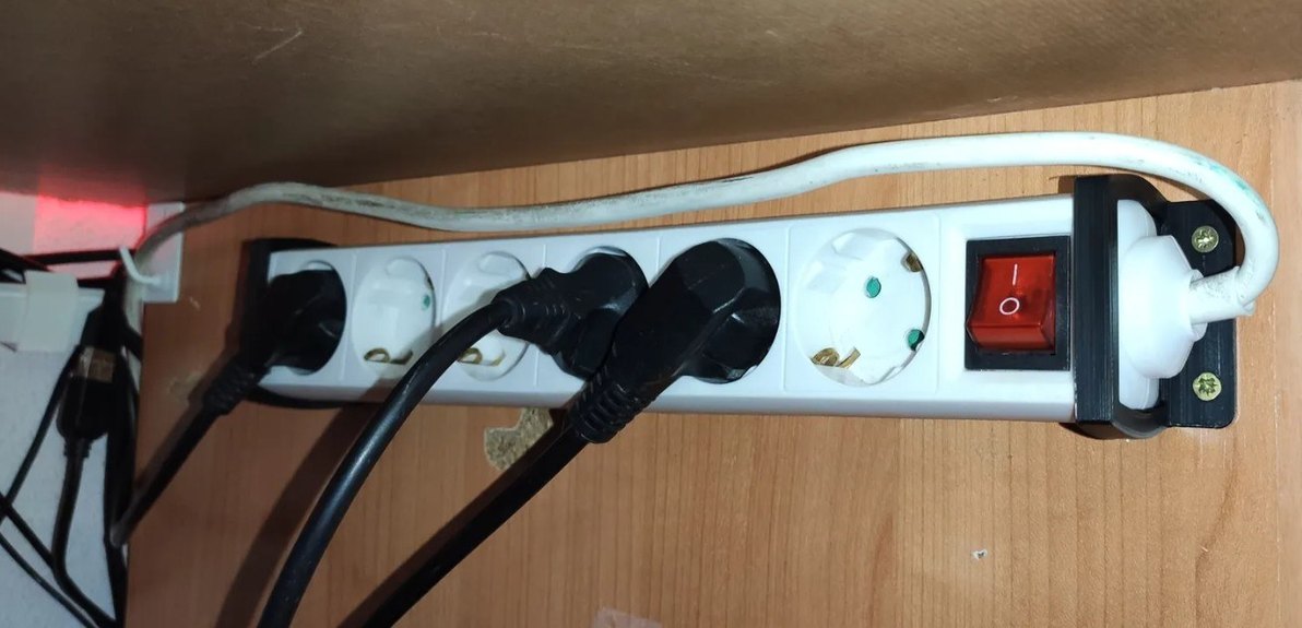 Çoklu Priz Askısı - Grup Priz Sabitleyici - Model1 - Görsel 3