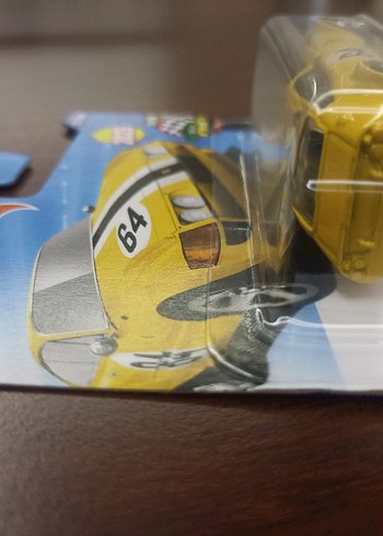 Hot Wheels Sarı Ferrari Oyuncak Araba - Görsel 2