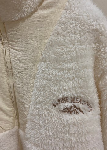 Beyaz Peluş Kadın Kışlık Ceket - Görsel 3