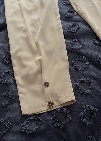 Düğmeli Bej Kadın Kumaş Pantolon - Görsel 3