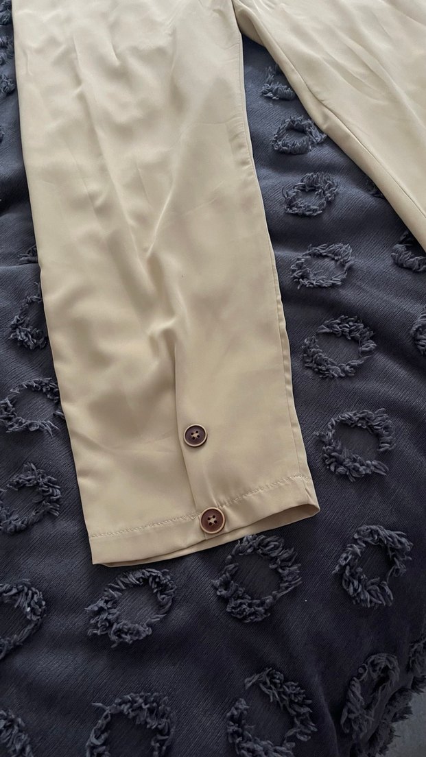 Düğmeli Bej Kadın Kumaş Pantolon - Görsel 3