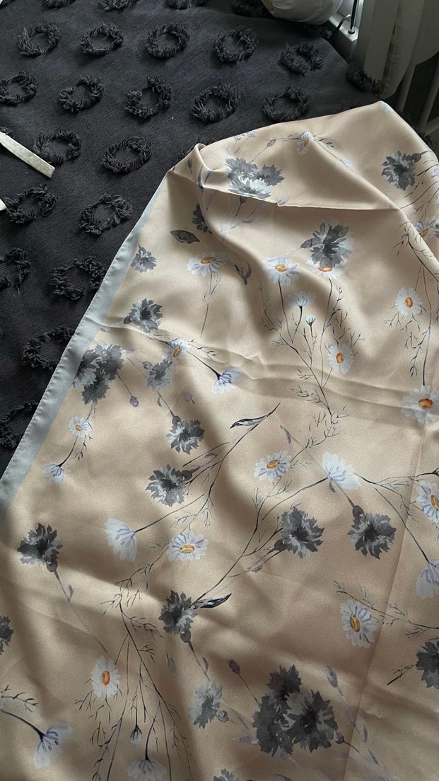 Bej Gri Mavi Çiçekli Şal- Fresh Scarfs - Görsel 3