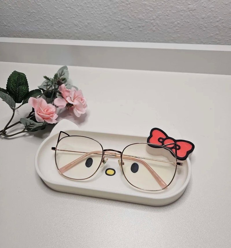 Hello Kitty gözlük tutucu - Görsel 2