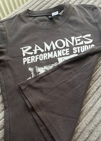 H&M kısa kollu tshirt - Görsel 3