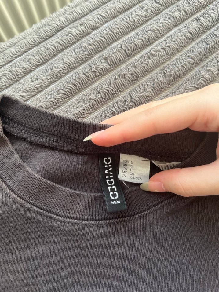 H&M kısa kollu tshirt - Görsel 2