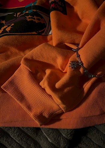 Turuncu oversize yarasa kol sweat - Görsel 3