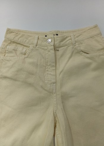 Bej Kadın Bermuda Şort - Görsel 3