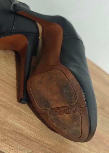NİNE WEST Siyah Deri Stiletto Topuklu Kadın Bot - Görsel 4