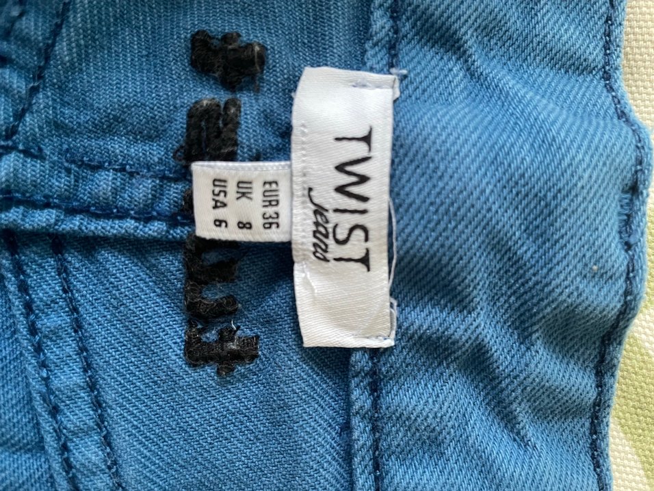 Twist Düğmeli Koyu Mavi Mini Kot Şort - Görsel 4