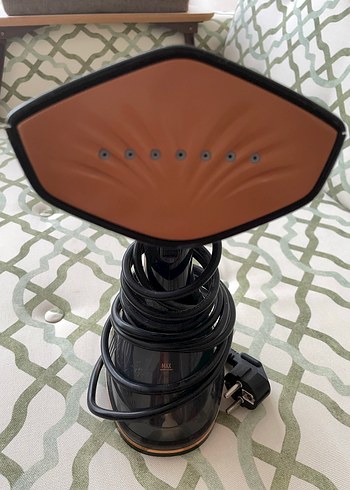 Arçelik Bkg 6916 buharlı ütü - Görsel 2