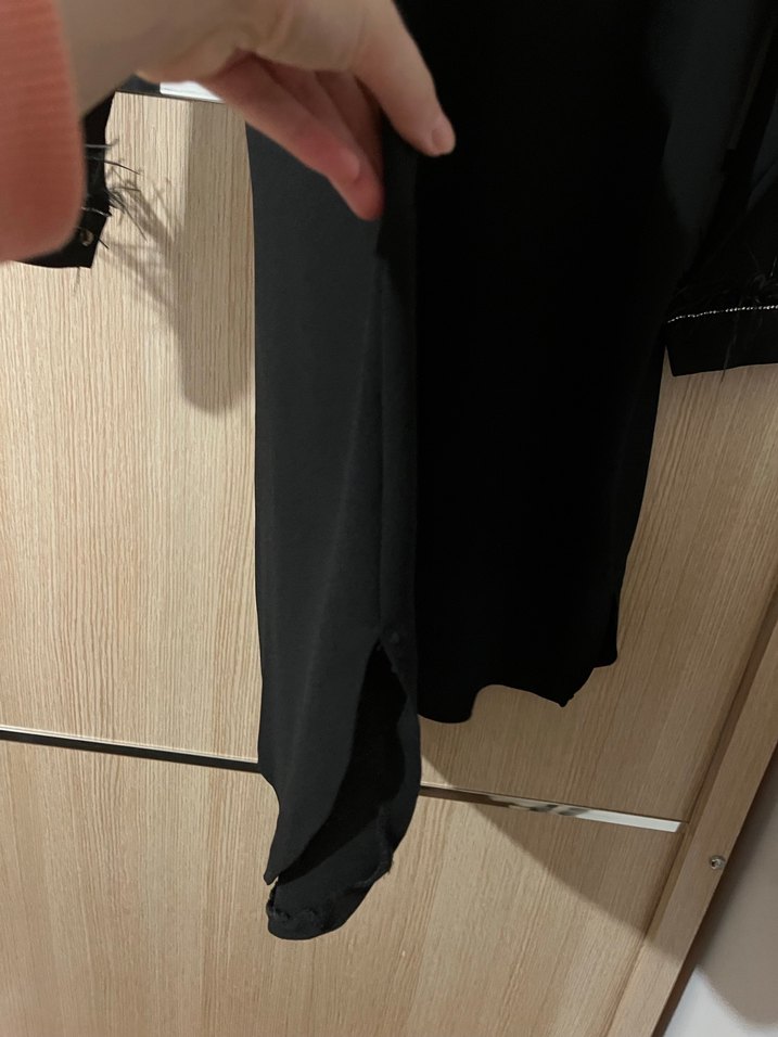 Kürk Detaylı Siyah Uzun Kollu Tunik - Görsel 3