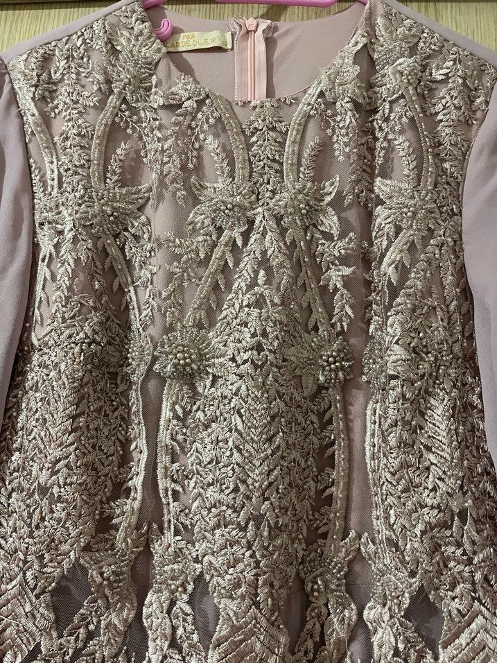 Uzun Kollu Nakışlı Dantel Detaylı Kadın Abiye Elbise - Görsel 5