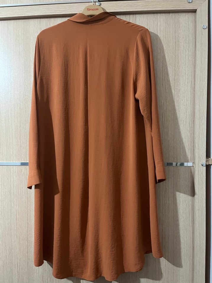 Düğmeli Uzun Kollu Kahverengi Kadın Tunik - Görsel 4