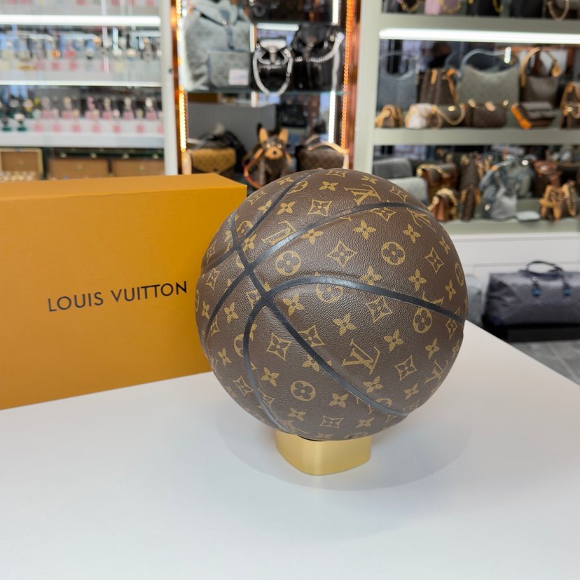 LOUIS VUITTON - Görsel 3
