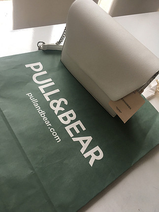 Pull and Bear Beyaz pull and bear askılı çanta 