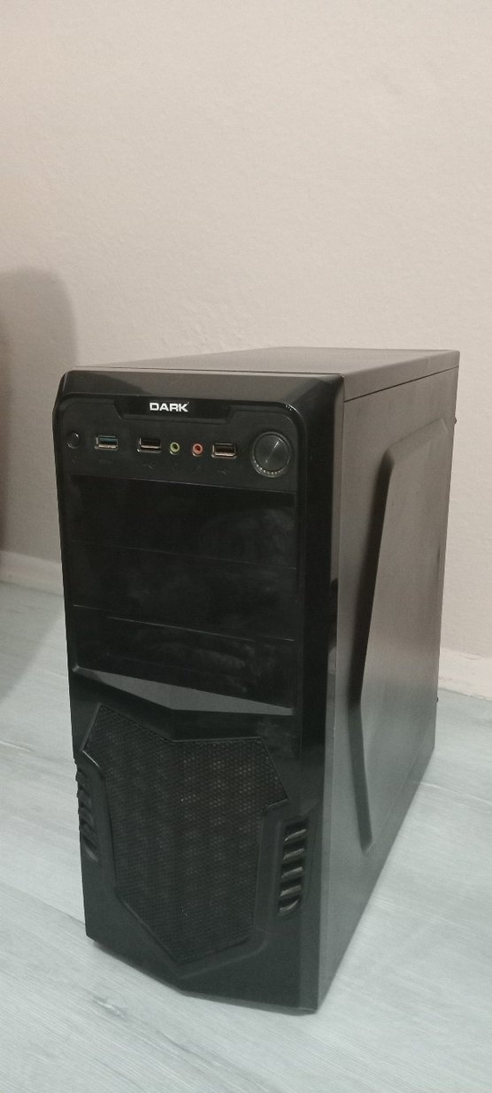 Siyah Fujitsu Monitör - Görsel 4