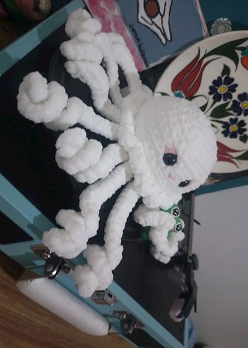 Beyaz Renkli Peluş Denizanası Amigurumi - Görsel 2