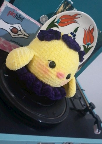 Etekli ve çiçek detaylı civciv amigurumi - Görsel 3