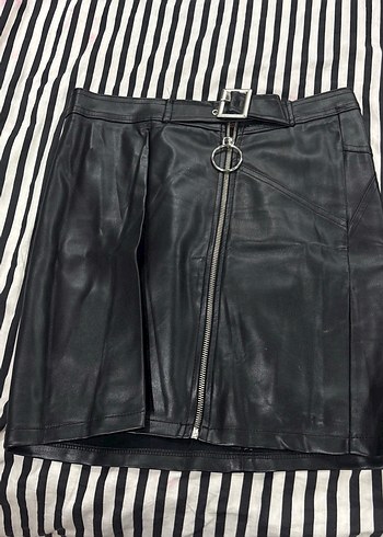 Kemerli Siyah Deri Mini Etek - Görsel 2