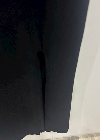 Siyah V Yakalı Uzun Kolsuz Elbise - Görsel 2