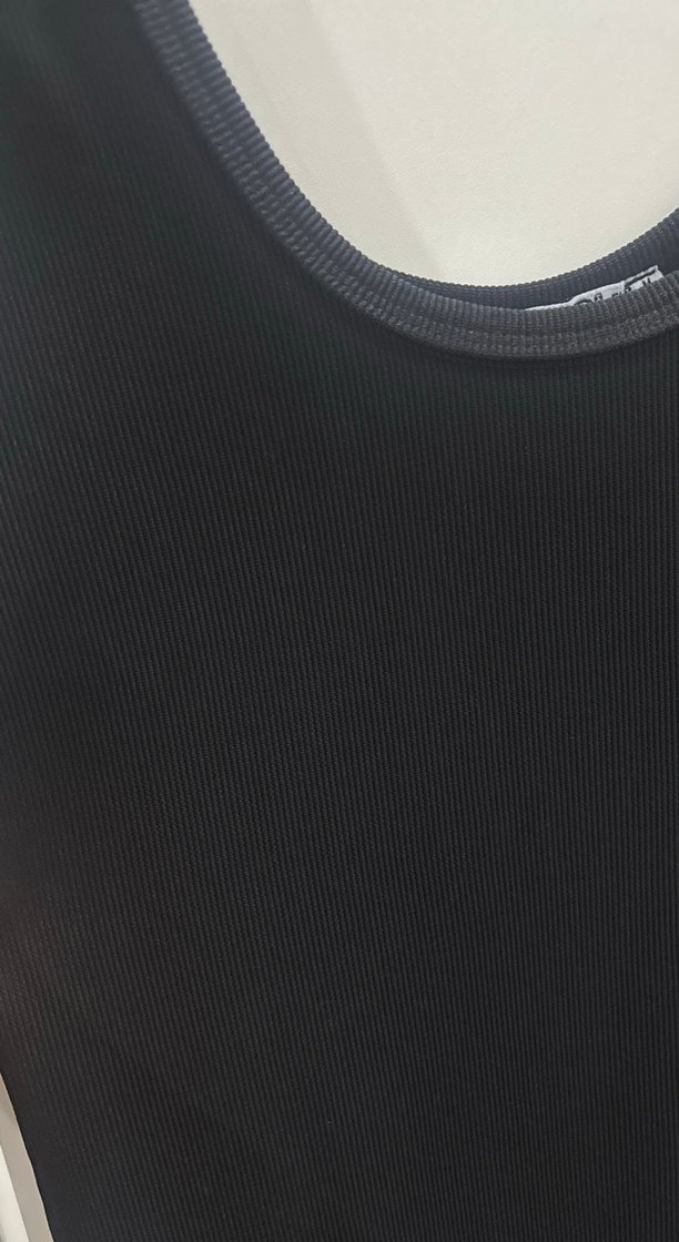 Siyah V Yakalı Uzun Kolsuz Elbise - Görsel 3