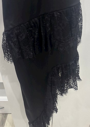 Dantel Detaylı Siyah Straplez Uzun Elbise - Görsel 2