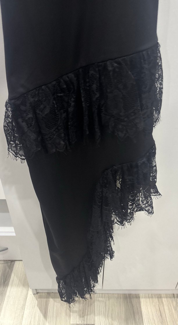 Dantel Detaylı Siyah Straplez Uzun Elbise - Görsel 2