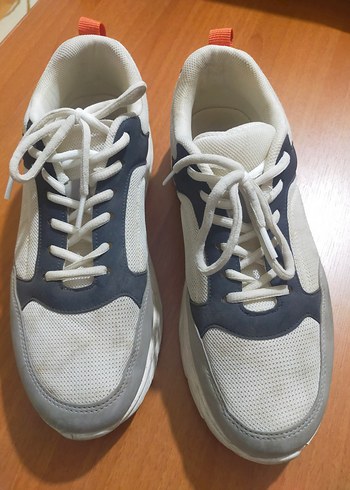 Beyaz Gri Bağcıklı Spor Ayakkabı - Görsel 2