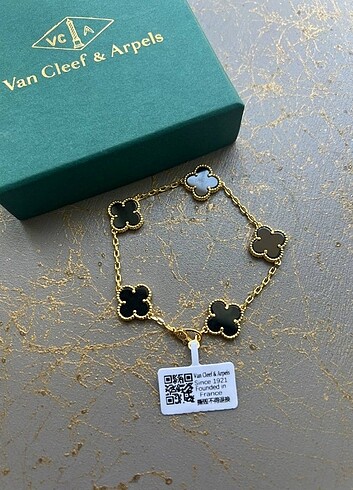 van Cleef & Arpels