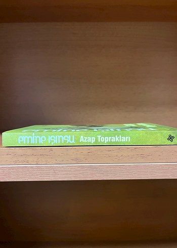 Emine Işınsu - Azap Toprakları - Görsel 3