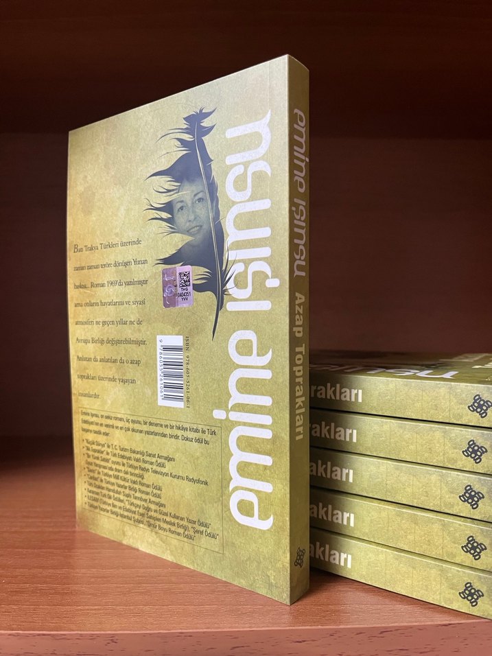 Emine Işınsu - Azap Toprakları - Görsel 2