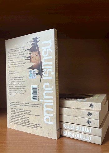 Ak Topraklar - Emine Işinsu - Görsel 2