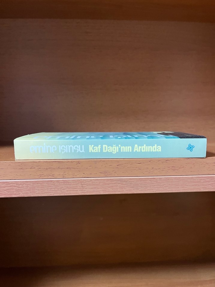 Kaf Dağı'nın Ardında - Emine Işınsu - Görsel 3