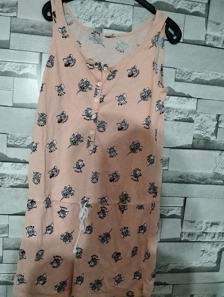 Pembe Desenli Kolsuz Mini Tulum - Görsel 2