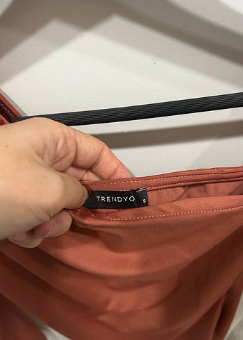 Tarçın rengi Drapeli Straplez Kadın Bluz - Görsel 3