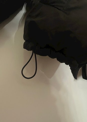 Siyah Fermuarlı Kadın Kışlık Mont - Görsel 2